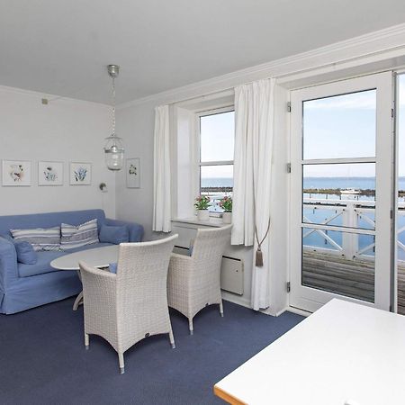 4 Person Holiday Home On A Holiday Park In Borre エクステリア 写真