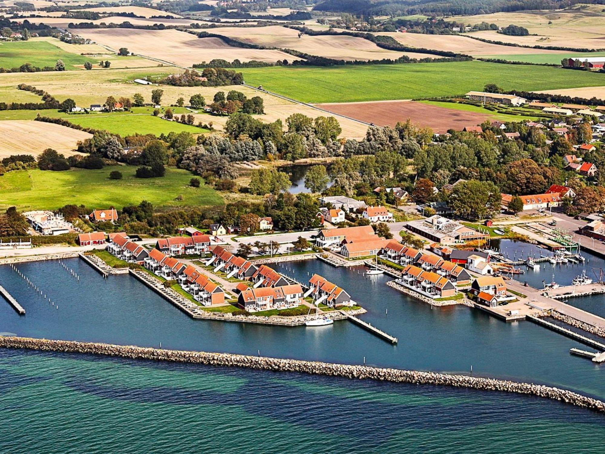 4 Person Holiday Home On A Holiday Park In Borre エクステリア 写真